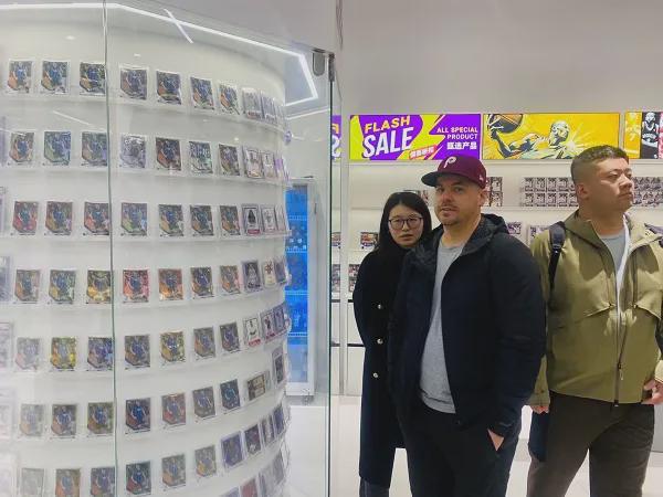 70万张！“卡迷”为啥如此疯狂开元ky棋牌哪吒卡牌一周内卖出(图4)