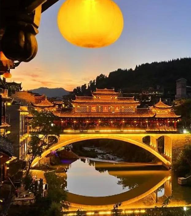 攻略：走进沈从文笔下的诗意世界开元棋牌网站边城茶峒古镇旅游(图4)
